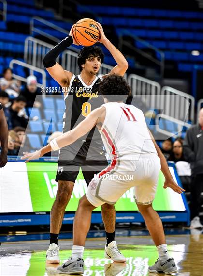 Thumbnail 1 in Crespi vs. Mater Dei photogallery.