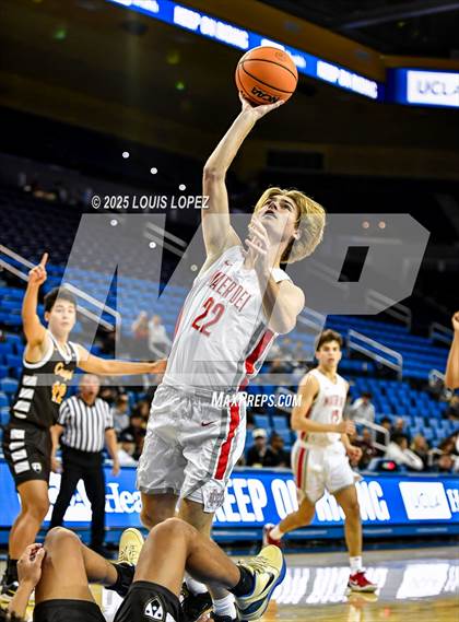 Thumbnail 3 in Crespi vs. Mater Dei photogallery.