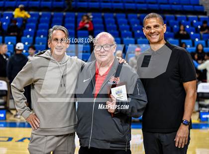 Thumbnail 2 in Crespi vs. Mater Dei photogallery.