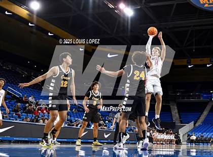 Thumbnail 1 in Crespi vs. Mater Dei photogallery.