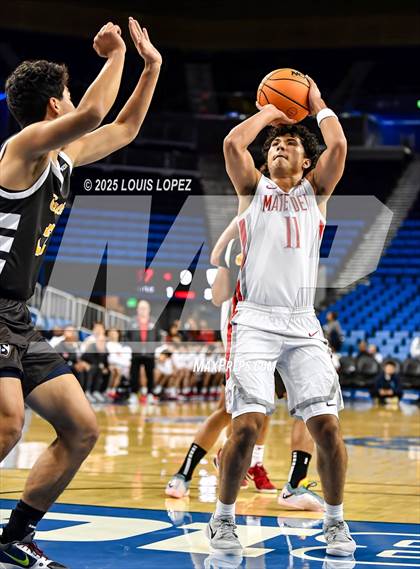 Thumbnail 1 in Crespi vs. Mater Dei photogallery.