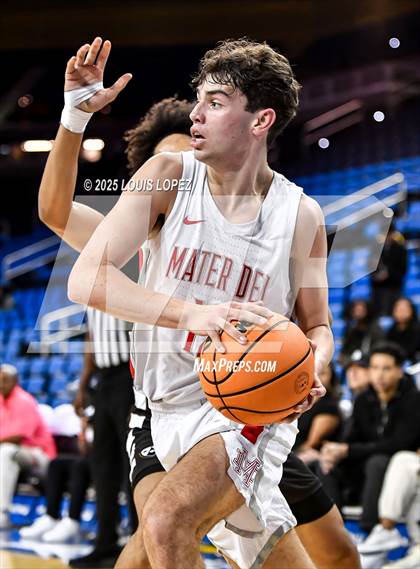 Thumbnail 2 in Crespi vs. Mater Dei photogallery.