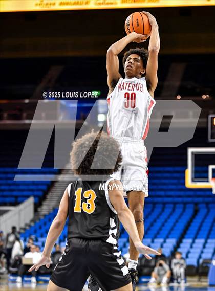 Thumbnail 1 in Crespi vs. Mater Dei photogallery.