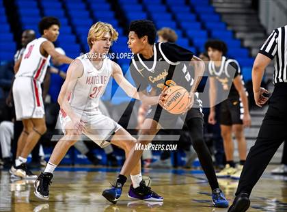 Thumbnail 2 in Crespi vs. Mater Dei photogallery.