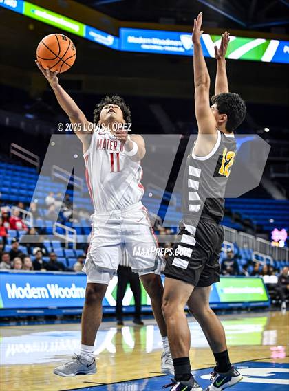 Thumbnail 2 in Crespi vs. Mater Dei photogallery.