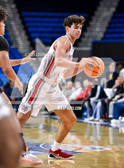 Thumbnail 2 in Crespi vs. Mater Dei photogallery.