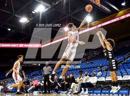 Thumbnail 2 in Crespi vs. Mater Dei photogallery.