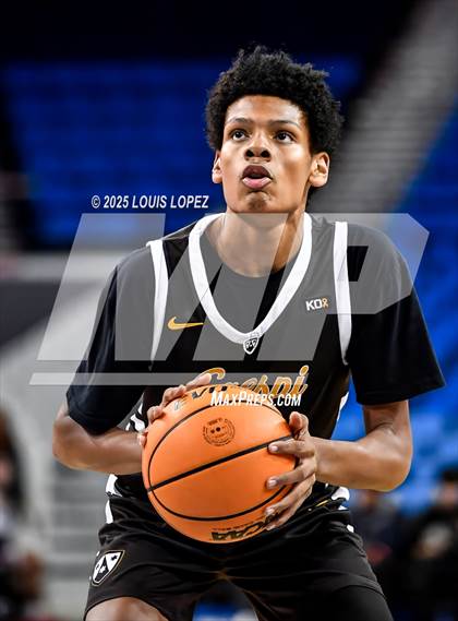 Thumbnail 1 in Crespi vs. Mater Dei photogallery.