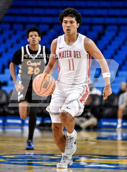 Thumbnail 1 in Crespi vs. Mater Dei photogallery.