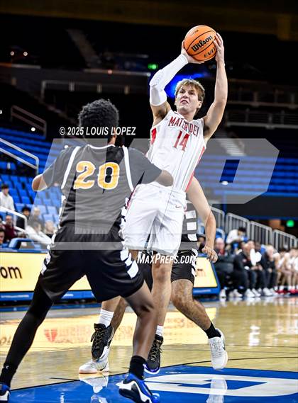 Thumbnail 1 in Crespi vs. Mater Dei photogallery.