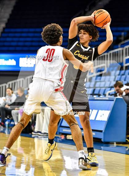 Thumbnail 1 in Crespi vs. Mater Dei photogallery.