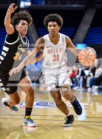 Thumbnail 1 in Crespi vs. Mater Dei photogallery.