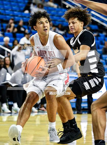 Thumbnail 3 in Crespi vs. Mater Dei photogallery.