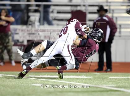 Thumbnail 2 in Athens vs. Princeton (UIL 4A Bi-District Playoff) photogallery.