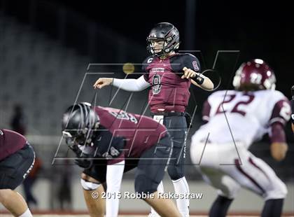 Thumbnail 1 in Athens vs. Princeton (UIL 4A Bi-District Playoff) photogallery.
