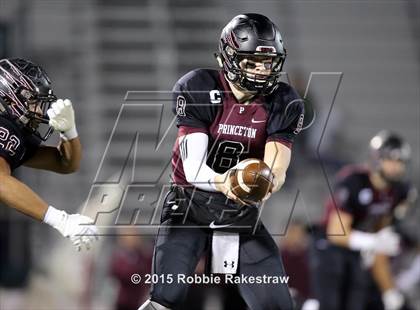 Thumbnail 1 in Athens vs. Princeton (UIL 4A Bi-District Playoff) photogallery.
