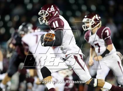 Thumbnail 2 in Athens vs. Princeton (UIL 4A Bi-District Playoff) photogallery.