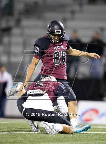 Thumbnail 1 in Athens vs. Princeton (UIL 4A Bi-District Playoff) photogallery.