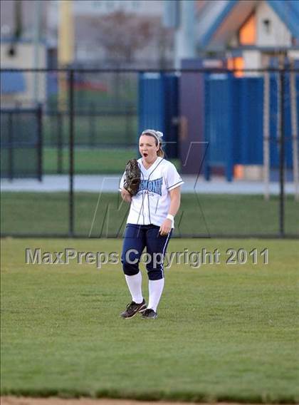 Thumbnail 1 in Spanish Springs vs. Oakmont (Victory Pre-Season T.O.C.) photogallery.