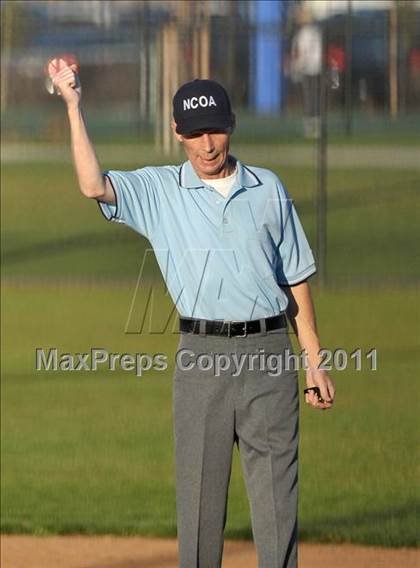 Thumbnail 2 in Spanish Springs vs. Oakmont (Victory Pre-Season T.O.C.) photogallery.