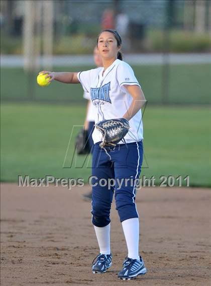 Thumbnail 1 in Spanish Springs vs. Oakmont (Victory Pre-Season T.O.C.) photogallery.