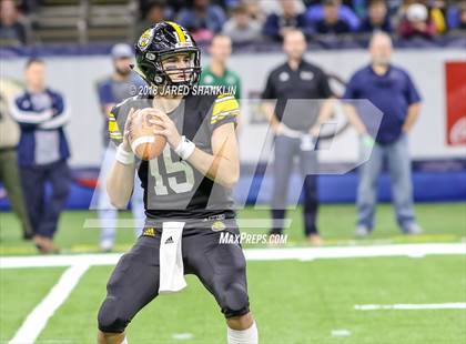 Thumbnail 2 in University Lab vs. St. Thomas More (LHSAA 3A/4A Final)  photogallery.