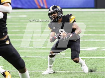 Thumbnail 3 in University Lab vs. St. Thomas More (LHSAA 3A/4A Final)  photogallery.