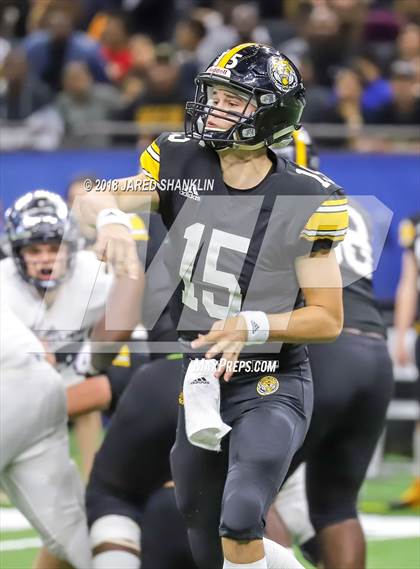 Thumbnail 3 in University Lab vs. St. Thomas More (LHSAA 3A/4A Final)  photogallery.