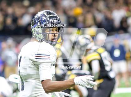 Thumbnail 2 in University Lab vs. St. Thomas More (LHSAA 3A/4A Final)  photogallery.