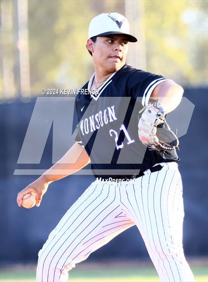 Thumbnail 1 in Douglas County vs. Valley Vista (Coach Bob National Invitational) photogallery.