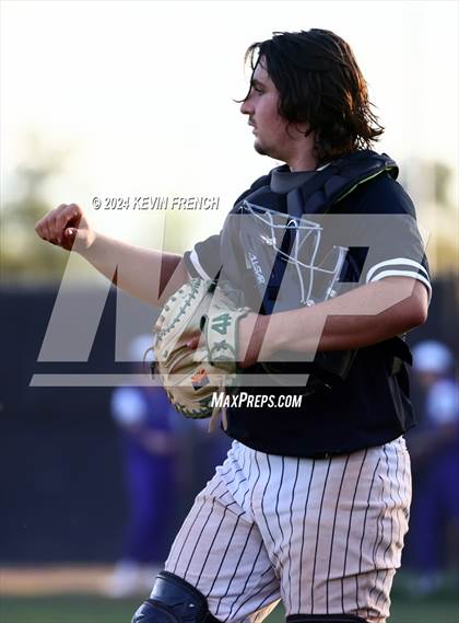 Thumbnail 3 in Douglas County vs. Valley Vista (Coach Bob National Invitational) photogallery.