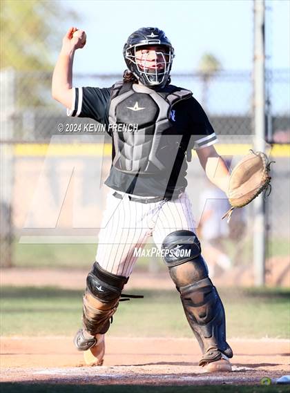 Thumbnail 3 in Douglas County vs. Valley Vista (Coach Bob National Invitational) photogallery.