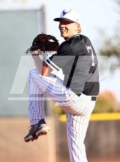 Thumbnail 1 in Douglas County vs. Valley Vista (Coach Bob National Invitational) photogallery.