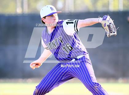 Thumbnail 2 in Douglas County vs. Valley Vista (Coach Bob National Invitational) photogallery.