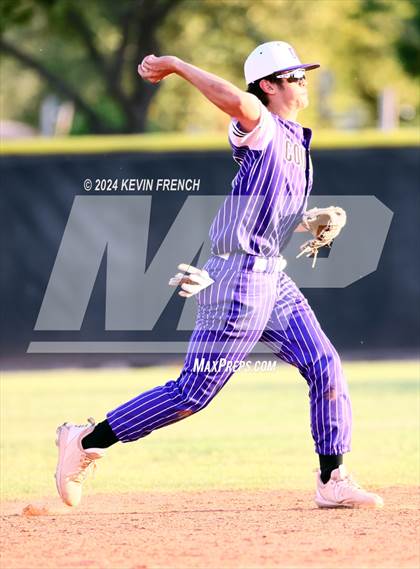 Thumbnail 2 in Douglas County vs. Valley Vista (Coach Bob National Invitational) photogallery.