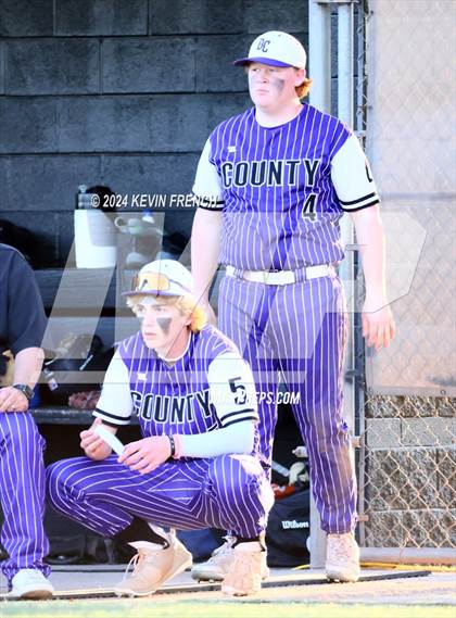 Thumbnail 3 in Douglas County vs. Valley Vista (Coach Bob National Invitational) photogallery.