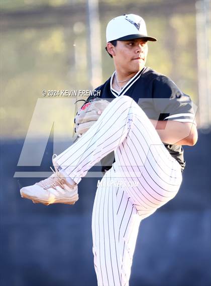 Thumbnail 2 in Douglas County vs. Valley Vista (Coach Bob National Invitational) photogallery.