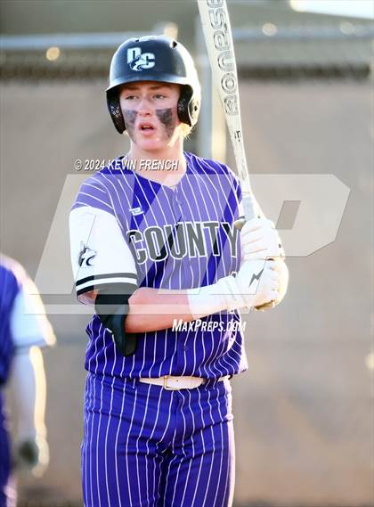 Thumbnail 1 in Douglas County vs. Valley Vista (Coach Bob National Invitational) photogallery.