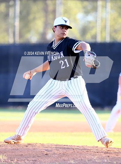 Thumbnail 1 in Douglas County vs. Valley Vista (Coach Bob National Invitational) photogallery.
