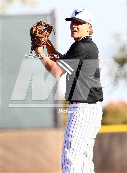 Thumbnail 3 in Douglas County vs. Valley Vista (Coach Bob National Invitational) photogallery.