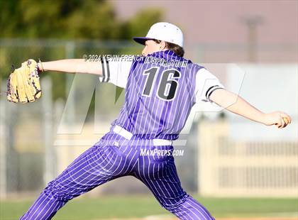 Thumbnail 2 in Douglas County vs. Valley Vista (Coach Bob National Invitational) photogallery.