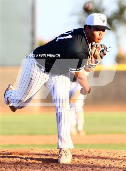 Thumbnail 1 in Douglas County vs. Valley Vista (Coach Bob National Invitational) photogallery.