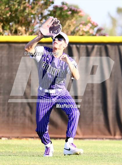 Thumbnail 1 in Douglas County vs. Valley Vista (Coach Bob National Invitational) photogallery.