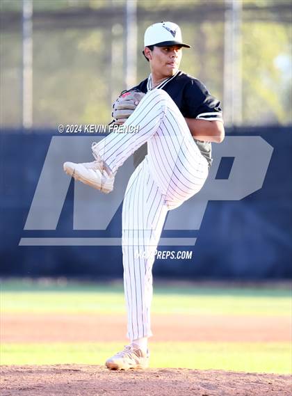 Thumbnail 1 in Douglas County vs. Valley Vista (Coach Bob National Invitational) photogallery.
