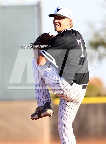 Thumbnail 2 in Douglas County vs. Valley Vista (Coach Bob National Invitational) photogallery.