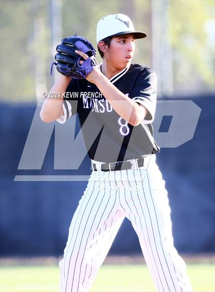 Thumbnail 3 in Douglas County vs. Valley Vista (Coach Bob National Invitational) photogallery.
