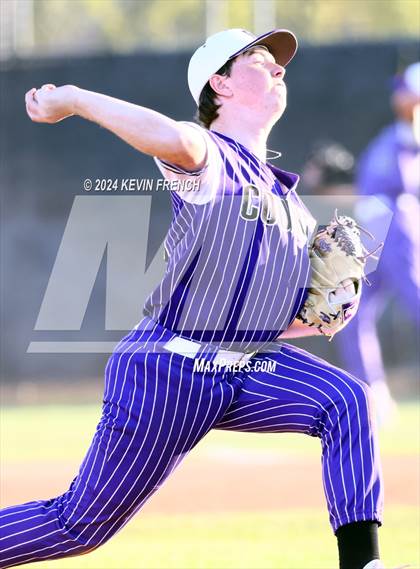 Thumbnail 3 in Douglas County vs. Valley Vista (Coach Bob National Invitational) photogallery.
