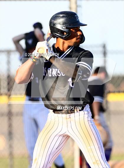 Thumbnail 2 in Douglas County vs. Valley Vista (Coach Bob National Invitational) photogallery.