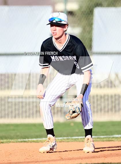 Thumbnail 1 in Douglas County vs. Valley Vista (Coach Bob National Invitational) photogallery.