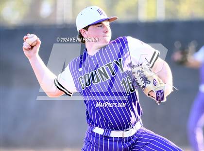 Thumbnail 1 in Douglas County vs. Valley Vista (Coach Bob National Invitational) photogallery.
